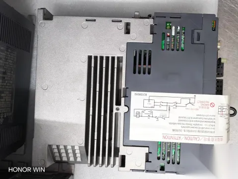 Mitsubishi Electric MR-J4-100B Motor & Drive Component — product photo 17 of 20