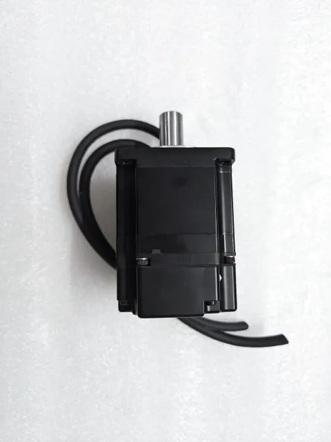 Yaskawa SGMJV-02ADA21 Motor & Drive Component product photo 4