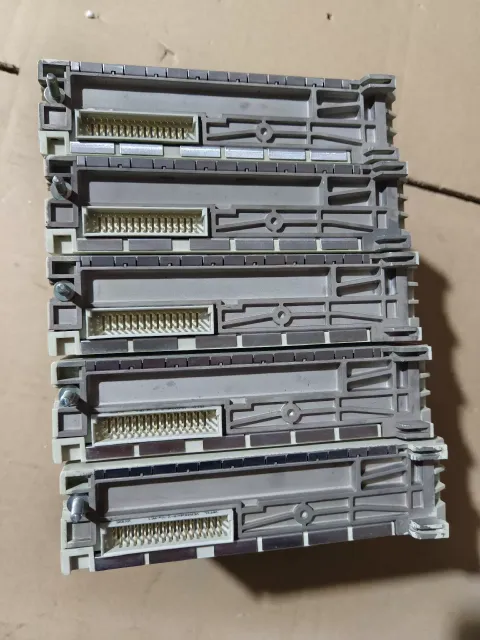 Schneider Electric TSXAEY1600 Industrial Automation Component — product photo 6 of 17