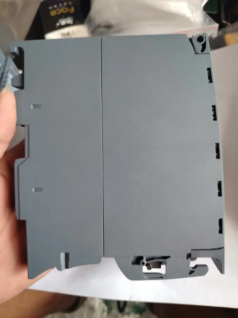 Siemens 6ES7522-1BH10-0AA0 Industrial Automation Component — product photo 4 of 7