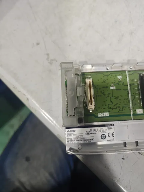 Mitsubishi Electric Q38B PLC Module — product photo 33 of 34