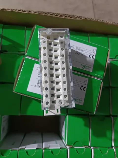 Schneider Electric BMXFTB2000 Industrial Automation Component — product photo 34 of 36