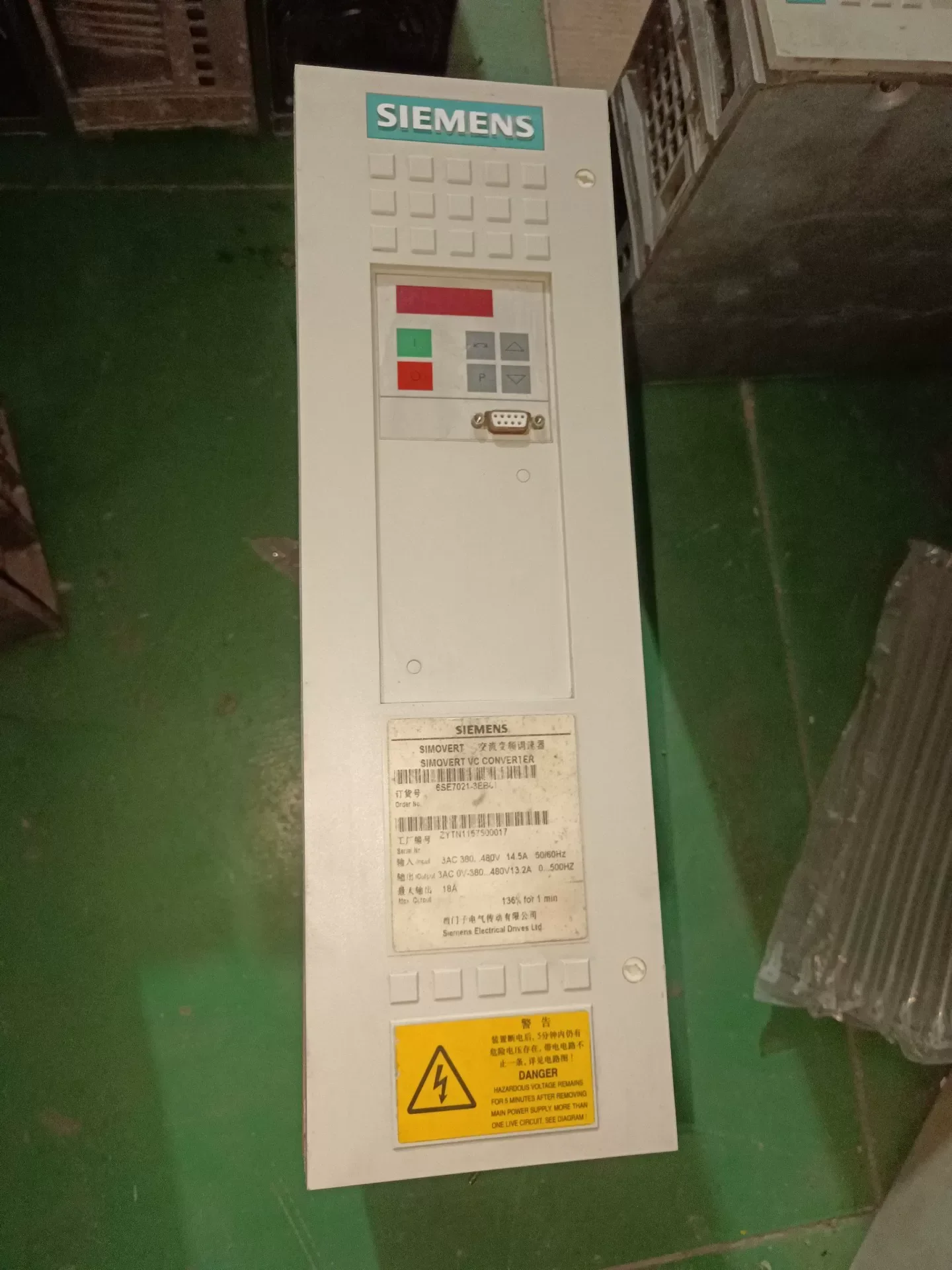 Siemens 6SE7021-3EB61 Motor & Drive Component product photo 1