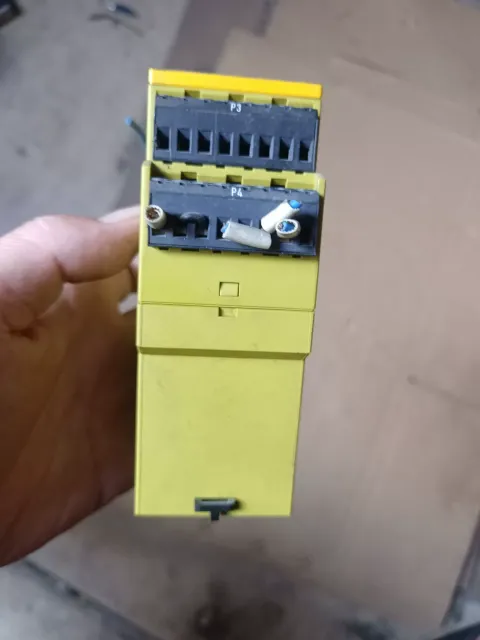 PILZ 777760 / PNOZ X8P Industrial Relay product photo 4