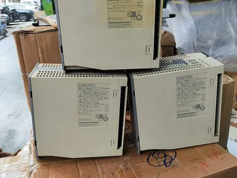 Yaskawa SGD7S-180A00A002 Motor & Drive Component product photo 2