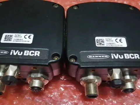 Banner Engineering IVURBNR12 Industrial Sensor product photo 1