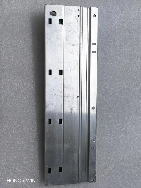 Mitsubishi Electric Q38B PLC Module — product photo 24 of 34