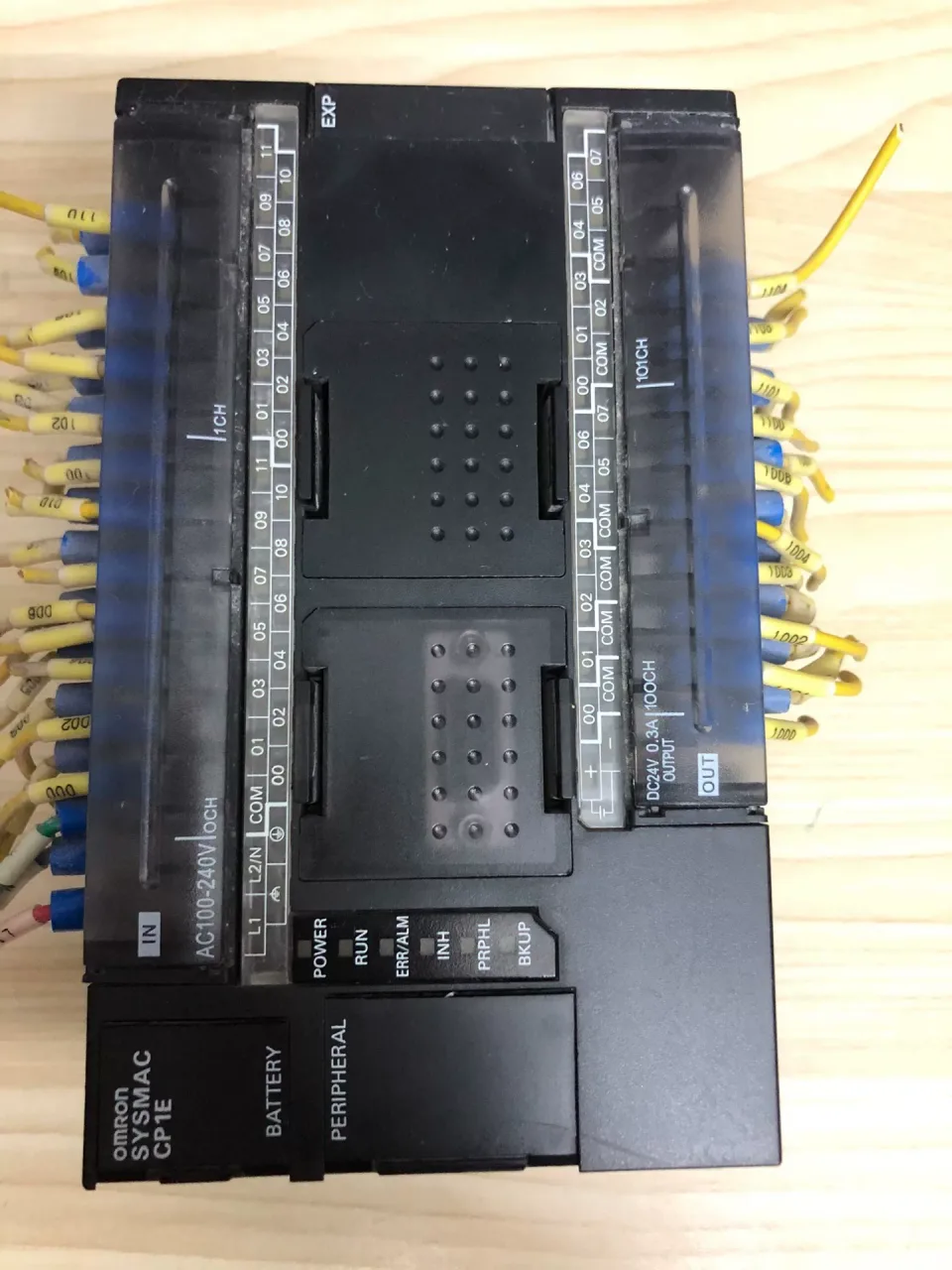 Omron CP1E-N40DT-A PLC Module product photo 1