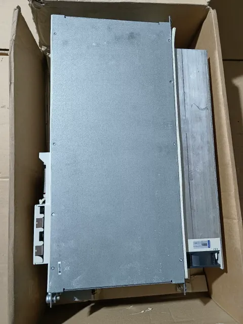 Siemens 6SN1124-1AA00-0EA2 Motor & Drive Component — product photo 10 of 16