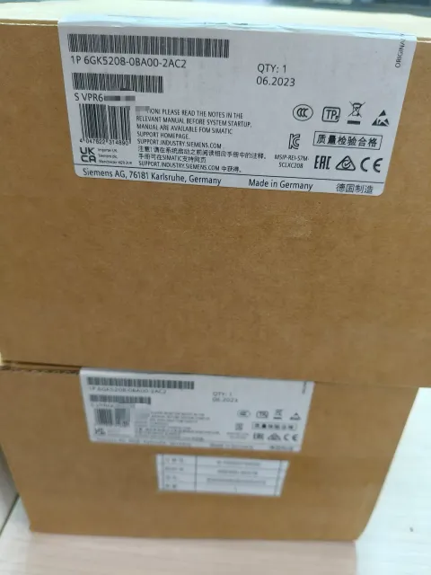 Siemens 6GK5208-0BA00-2AC2 Industrial Sensor — product photo 4 of 13
