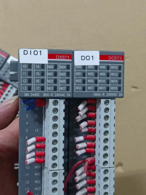ABB DX571 B5 (1TNE968902R2302) + DO573 A5 (1SAP231300R0000) PLC Module product photo 3