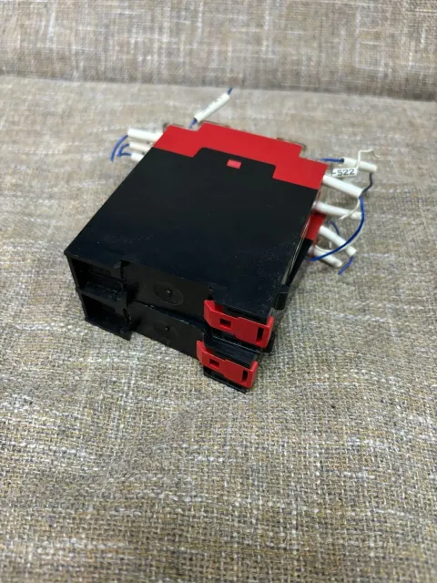 White Label SAFE 2 / AR.9656.2000 Industrial Relay product photo 3