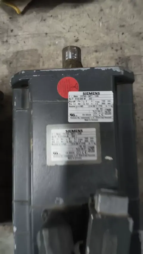Siemens 1FK7063-5AF71-1UA5 Motor & Drive Component product photo 1