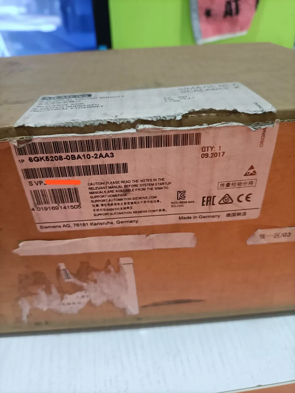 Siemens 6GK5208-0BA10-2AA3 Industrial Sensor product photo 1