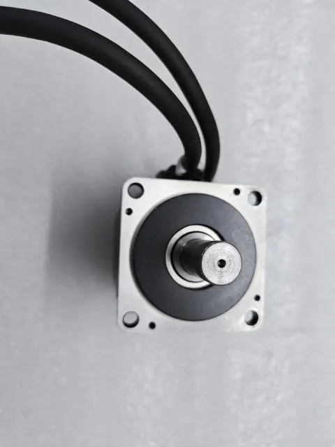 Yaskawa SGMJV-02ADA21 Motor & Drive Component product photo 6