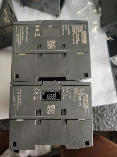 Siemens 6ES7288-1CR40-0AA0 PLC Module product photo 3