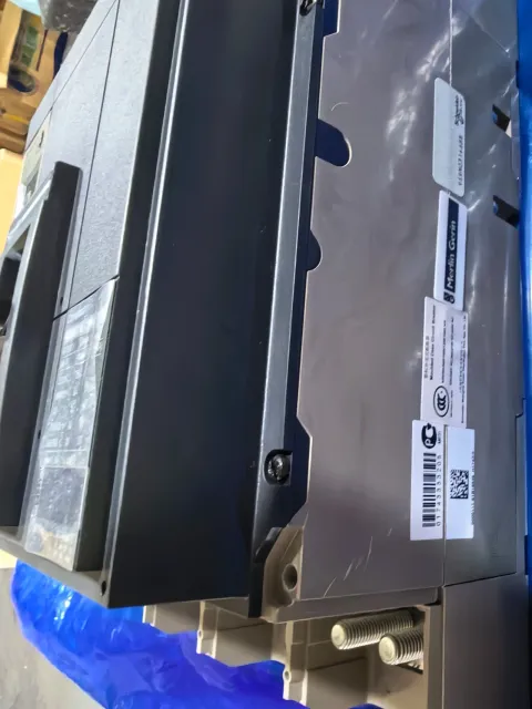 Schneider Electric Compact NS1000 N / Micrologic 2.0 A Industrial Automation Component product photo 3