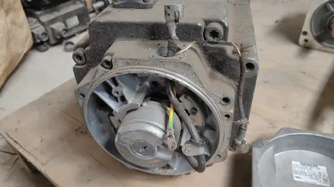 White Label 1FK7101-5AF71-1DH5 Motor & Drive Component product photo 4