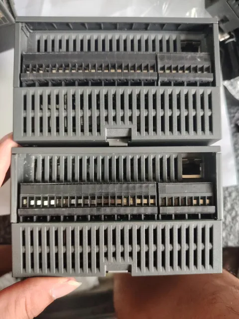 Siemens 6ES7288-1CR40-0AA0 PLC Module product photo 4