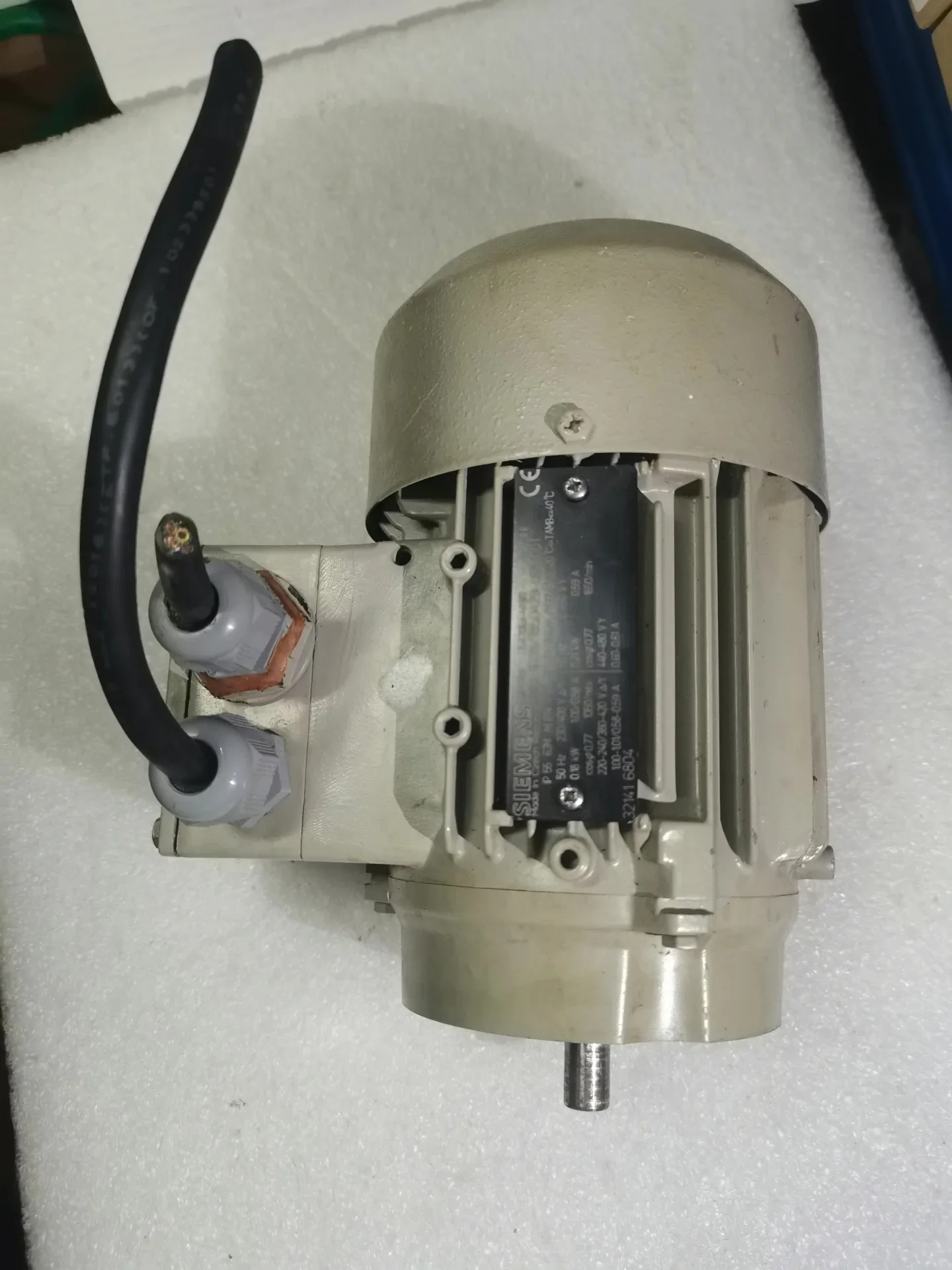 Siemens 1LA7063-4AB12 Motor & Drive Component product photo 1