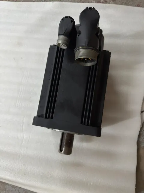 Bosch Rexroth MSK070C-0300-NN-M1-UP1-NNNN Motor & Drive Component product photo 3