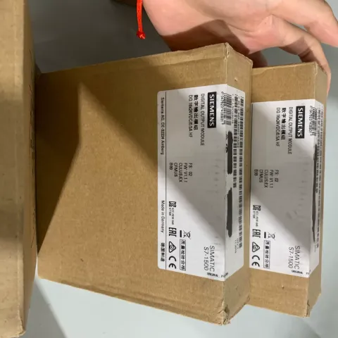 Siemens 6ES7522-1BH01-0AB0 PLC Module — product photo 3 of 20