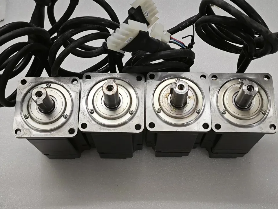 Yaskawa SGMAV-04ADA61 Motor & Drive Component product photo 1