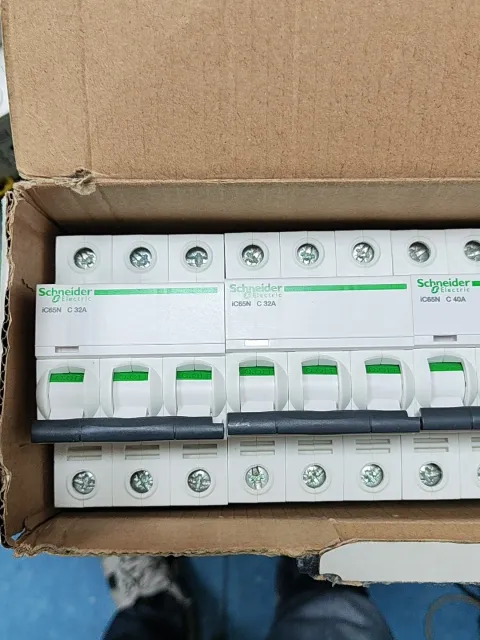 Schneider Electric A9F18332 Industrial Automation Component product photo 1