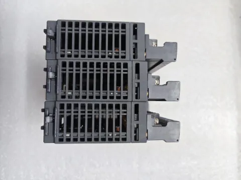 Mitsubishi Electric QX40 Industrial Automation Component — product photo 28 of 57