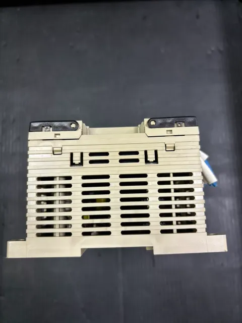 OMRON CPM1A-40CDR-A-V1 PLC Module product photo 5