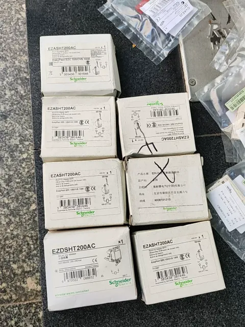 Schneider Electric EZASHT200AC Industrial Automation Component product photo 1