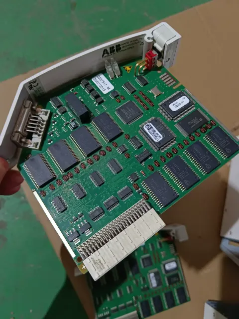 ABB FI830F / 3BDH000032R1 Industrial Automation Component product photo 8