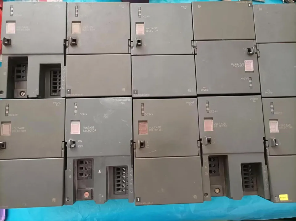 Siemens 6ES7 307-1EA00-0AA0 PLC Module product photo 1
