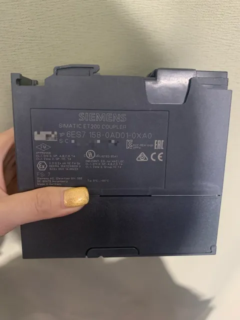 Siemens 6ES7158-0AD01-0XA0 I/O Module — product photo 6 of 7