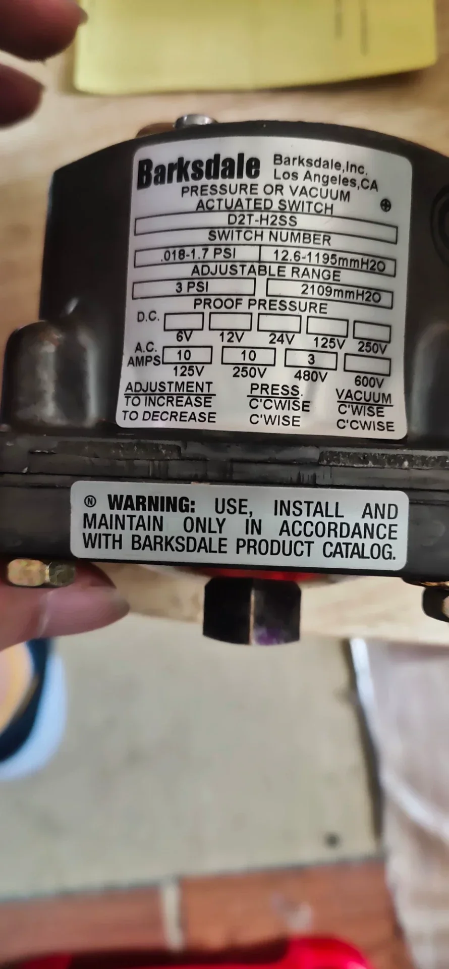 Barksdale D2T-H2SS Industrial Sensor product photo 1