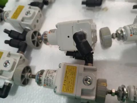 SMC IR1020-01 Industrial Automation Component — product photo 11 of 12