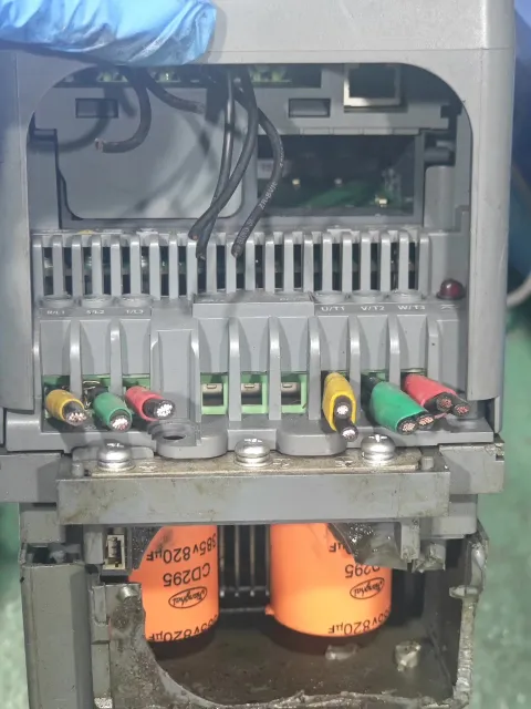 Schneider Electric ATV610U55N4 Motor & Drive Component product photo 2