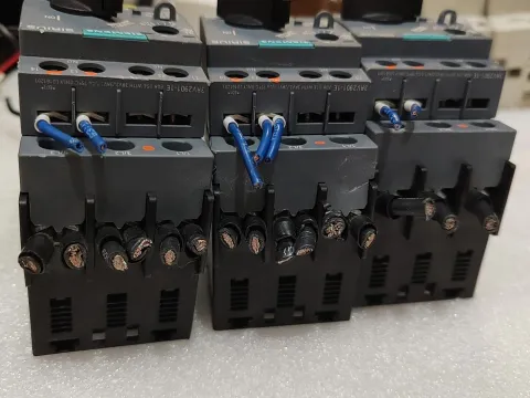Siemens 3RV2021-4AA10 Motor & Drive Component — product photo 16 of 18