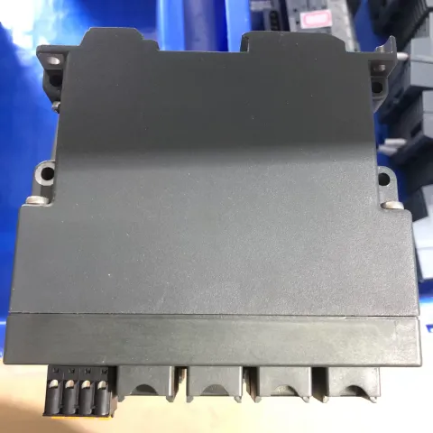 Siemens 6GK5216-0BA00-2AA3 Industrial Sensor — product photo 10 of 10