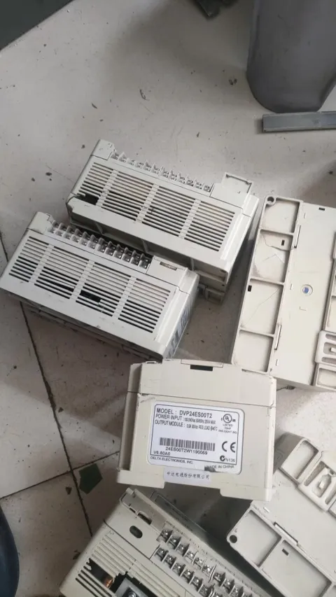 Delta DVP24ES00R2 | DVP24ES00T2 PLC Module product photo 8