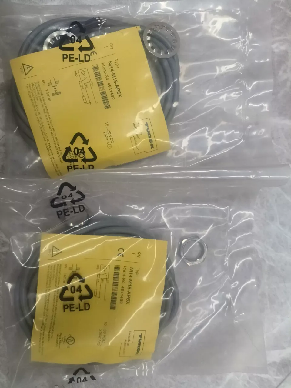 TURCK NI14-M18-AP6X Industrial Sensor product photo 1