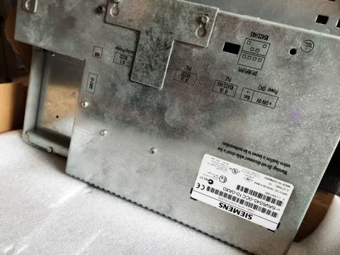 Siemens 6AV6545-0CC10-0AX0 Industrial Automation Component — product photo 3 of 4