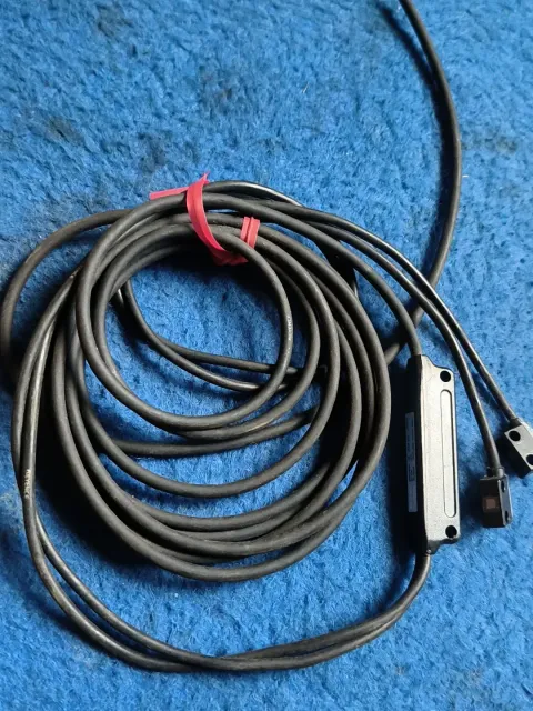 Keyence PQ-02T + PQ-02R Industrial Sensor product photo 6