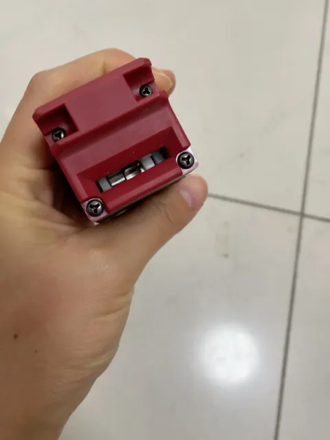 Omron D4SL-N2RFG-DN Industrial Sensor product photo 3
