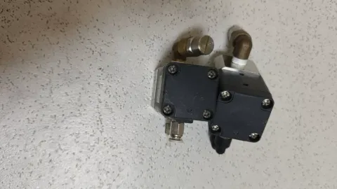 SMC LVA20-01-A-V / LVA20-01-A-V-Z Industrial Automation Component product photo 4