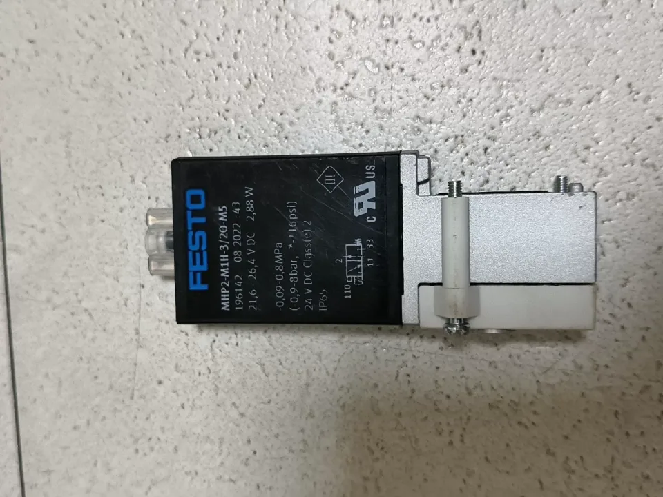 Festo MHP2-M1H-3/2O-M5 / 196142 Industrial Automation Component product photo 1