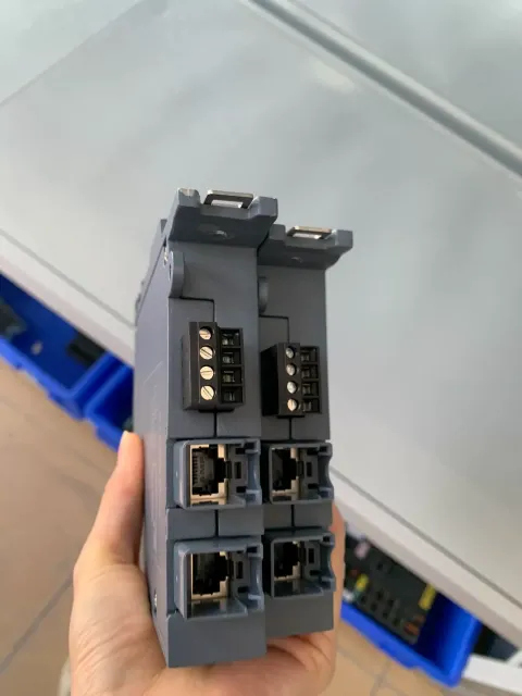 Siemens 6GK5734-1FX00-0AA0 Industrial Automation Component product photo 6