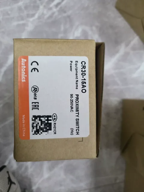 Autonics CR30-15AO Industrial Sensor product photo 1