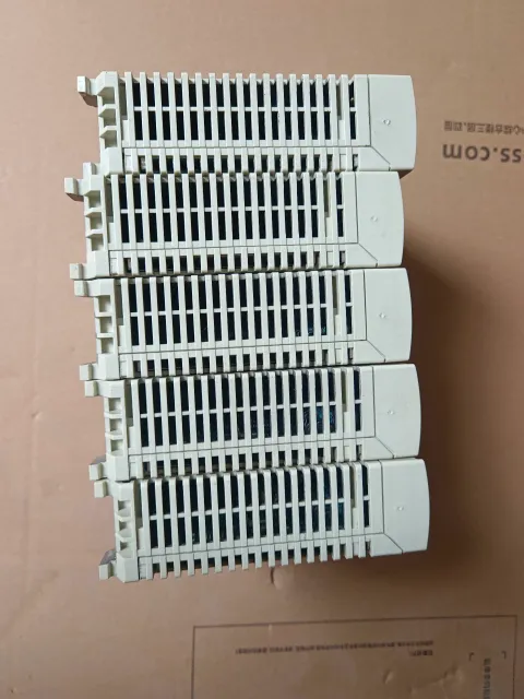 Schneider Electric TSXAEY1600 Industrial Automation Component — product photo 13 of 17