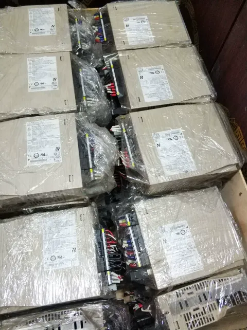 Yaskawa SGDV-5R5A15A Motor & Drive Component — product photo 6 of 9